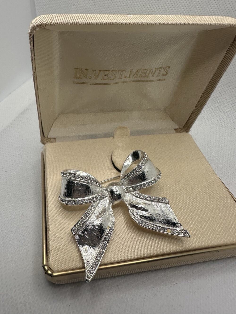Vintage Brooch By In-Vest-Ments, Silver Plated Ribbon Bow Pin W/ Crystals In Box
